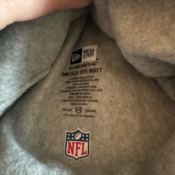 SEATTLE SEAHAWKS NFL NEW ERA
Green White Blue FOOTBALL BEANIE Cap Team Fan EUC - Picture 9 of 11